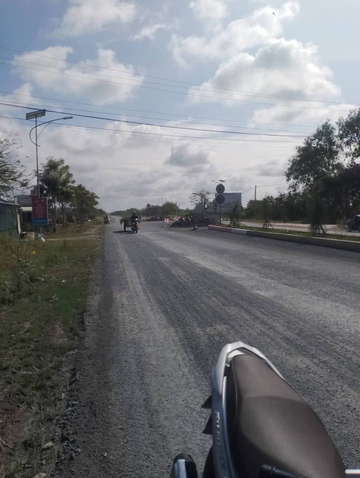 Đất Mặt Tiền Lộ 2 Chiều Sóc Trăng - Ngay Ngã Tư, Vị Trí Đắc Địa Kinh Doanh