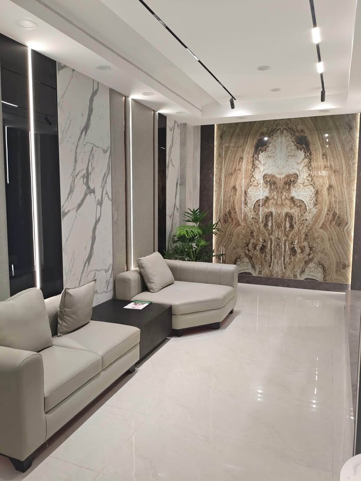 Nhà Riêng Lò Đúc, Hai Bà Trưng 52m² 6 Tầng - Thang máy, Full nội thất!