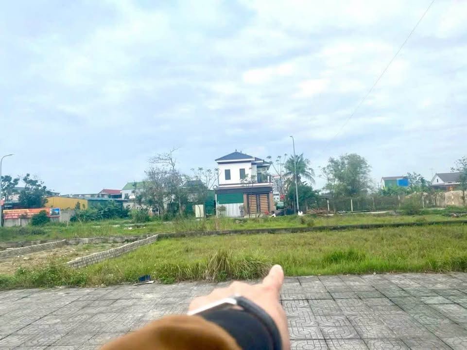 Đất nền Hưng Đông, TP Vinh 168m² - Mặt tiền 36m, xây dựng tự do!