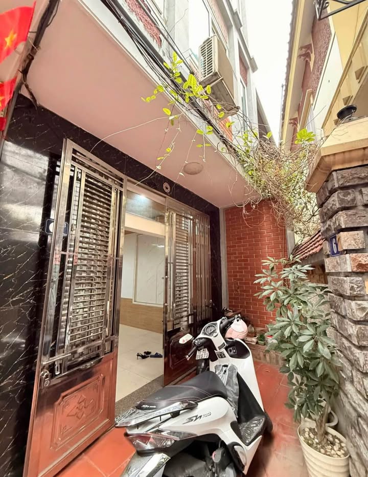 Nhà Riêng Miếu Hai Xã, Lê Chân 40m² - Sẵn sàng ở ngay!