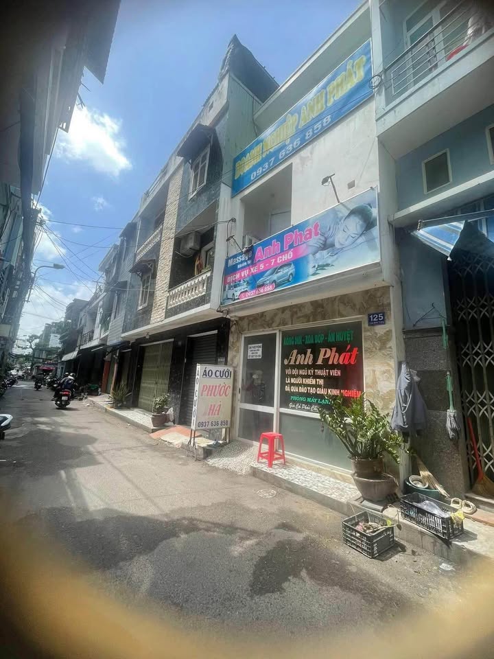 Nhà Mặt Tiền Trần Bình Trọng Quy Nhơn 17m² - Sổ Đỏ Sẵn Sàng