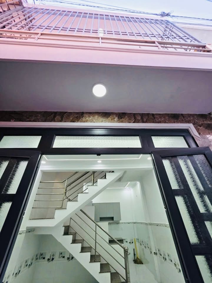 Nhà 26m² Quận 12 - Sổ Riêng, Giá 1.39 Tỷ - Dọn Vào Ở Ngay