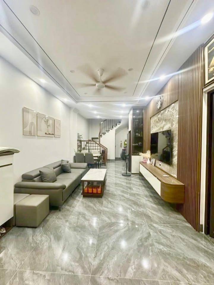 Bán nhà 5 tầng 33m² cạnh Bạch Mai, Hai Bà Trưng - 7 tỷ