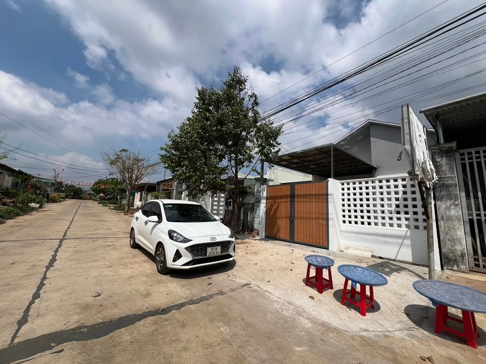 Nhà 150m² Âu Cơ, Pleiku - Sổ hồng chính chủ, 3PN, Sân ô tô