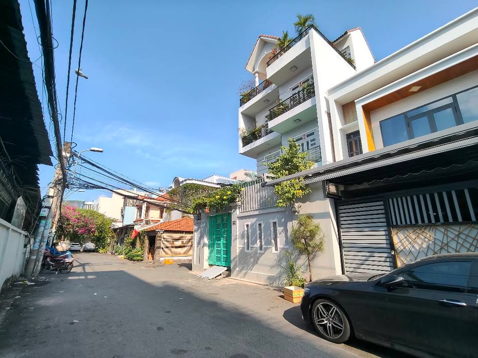 Nhà Đẹp Tân Hưng Quận 7 115m² - Sổ Hồng Sẵn, Ô Tô Vào Tận Nhà