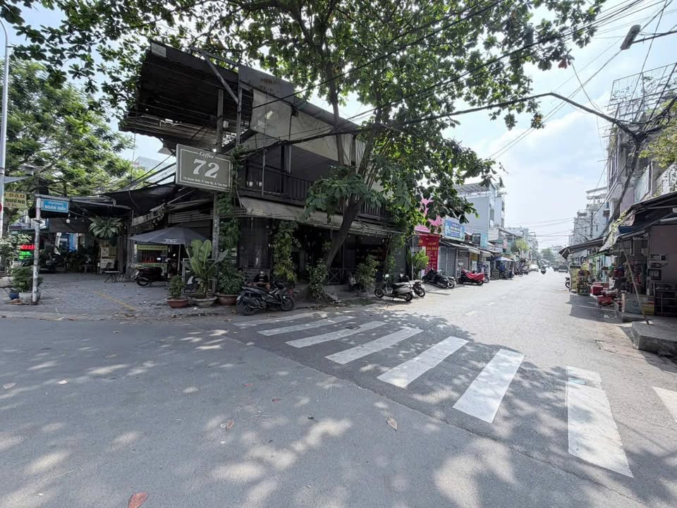 Nhà Nguyên Căn Quận Tân Phú 60m² - Giá Tốt Hiếm Có, Hẻm Thông!