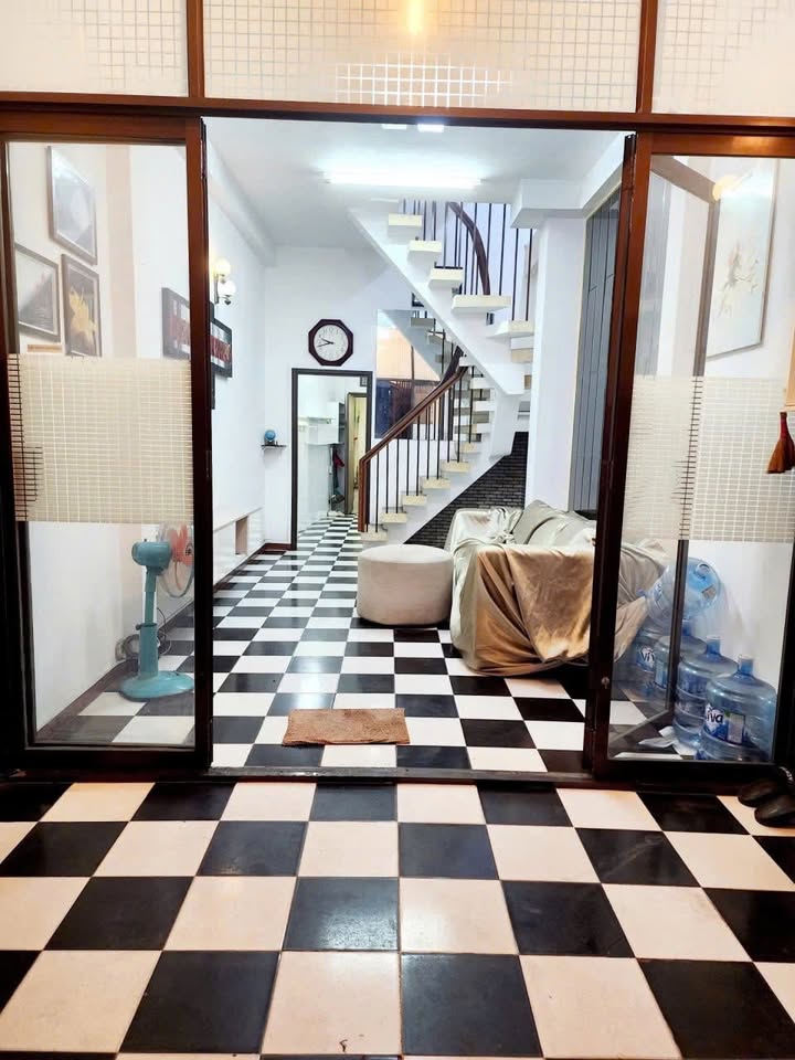 Nhà riêng Quận 10 47.25m² - Ô tô vào tận nhà, giá nhỉnh 10 tỷ!