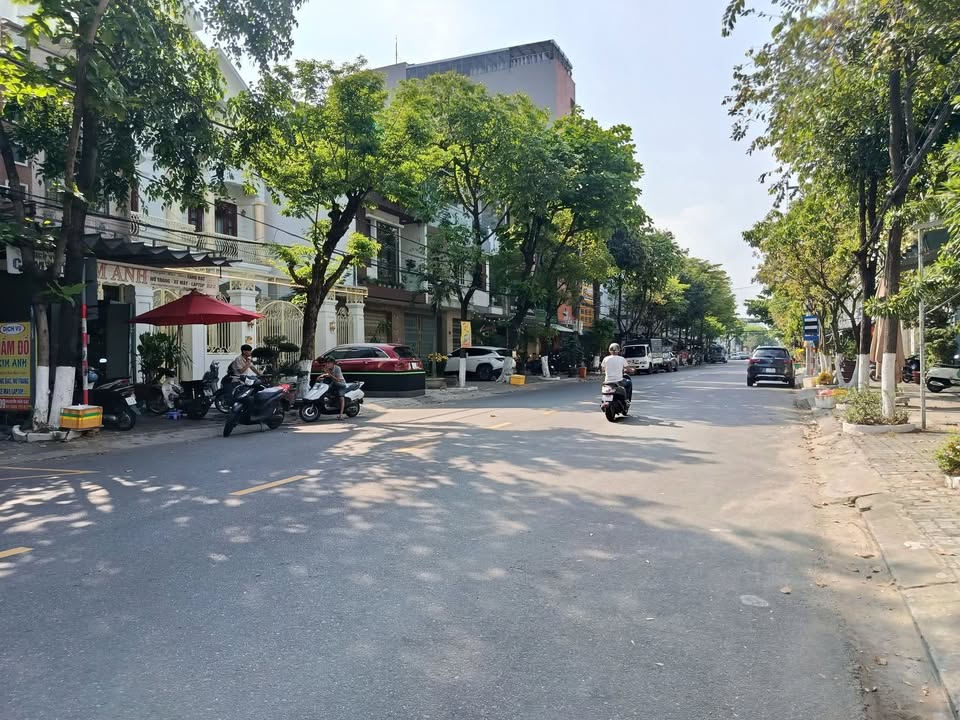 Nhà Phố Nguyễn Hữu Dật 115m² 12 tỷ - Mặt tiền kinh doanh sầm uất!