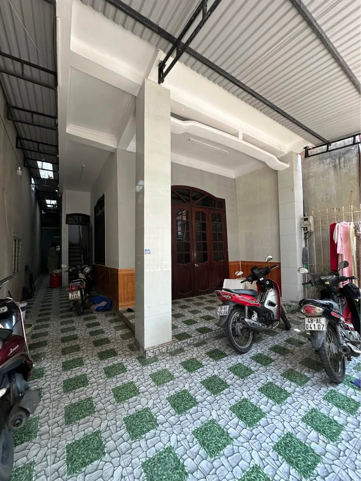 Nhà 2 Tầng Kèm 5 Phòng Trọ 100m² Ngang 6m - Gần ĐH Bách Khoa Đà Nẵng