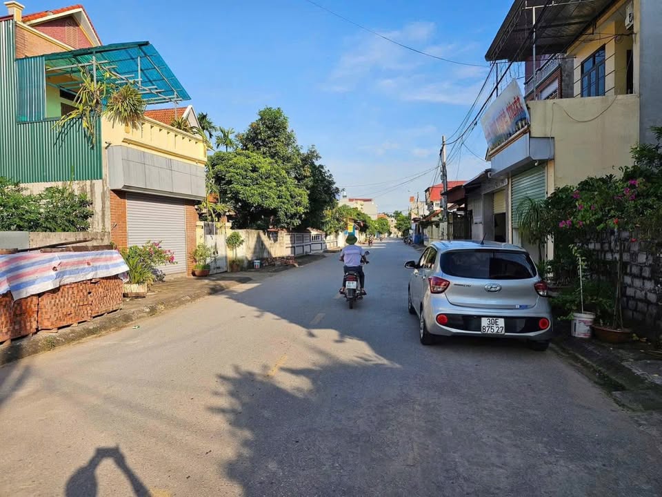 Bán Đất Kinh Doanh Mặt Tiền UBND Liên Phương, Hưng Yên - 103.6m²