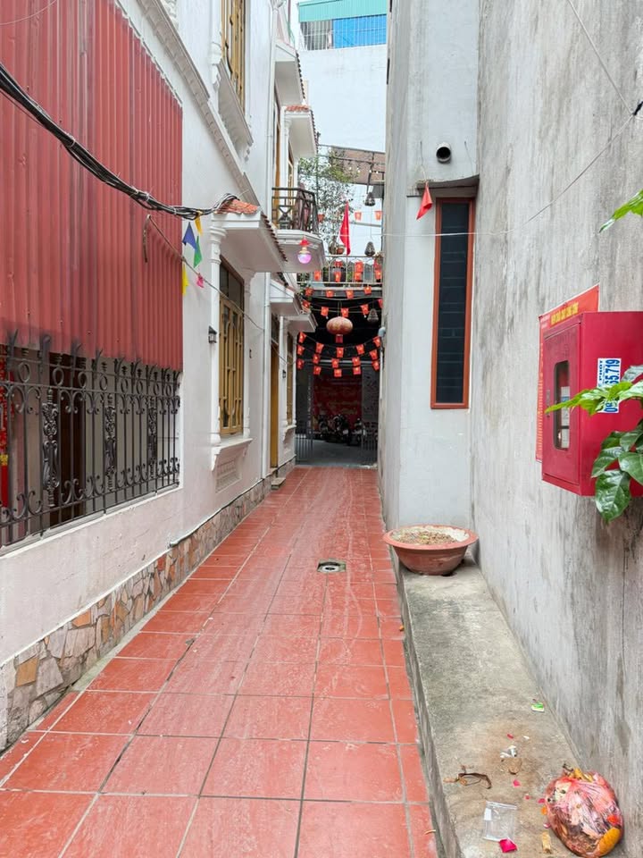 Đất nền Thanh Am, Long Biên 40m² - Sổ đỏ chính chủ, tiềm năng tăng giá!