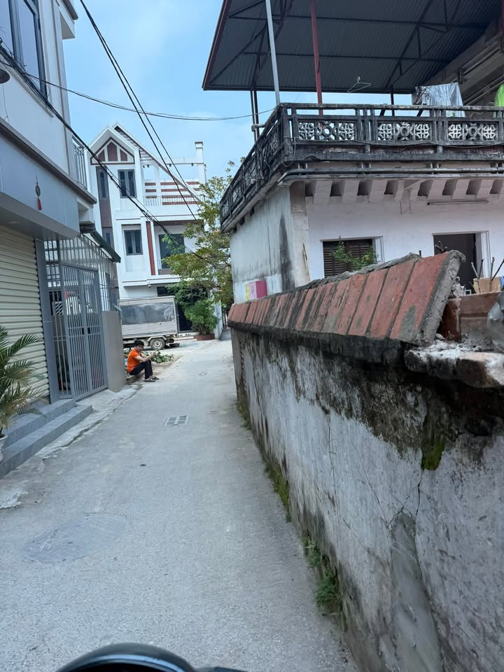 Bán đất Tân Lập 40m² lô góc, ngõ thông - Giá 5 tỷ