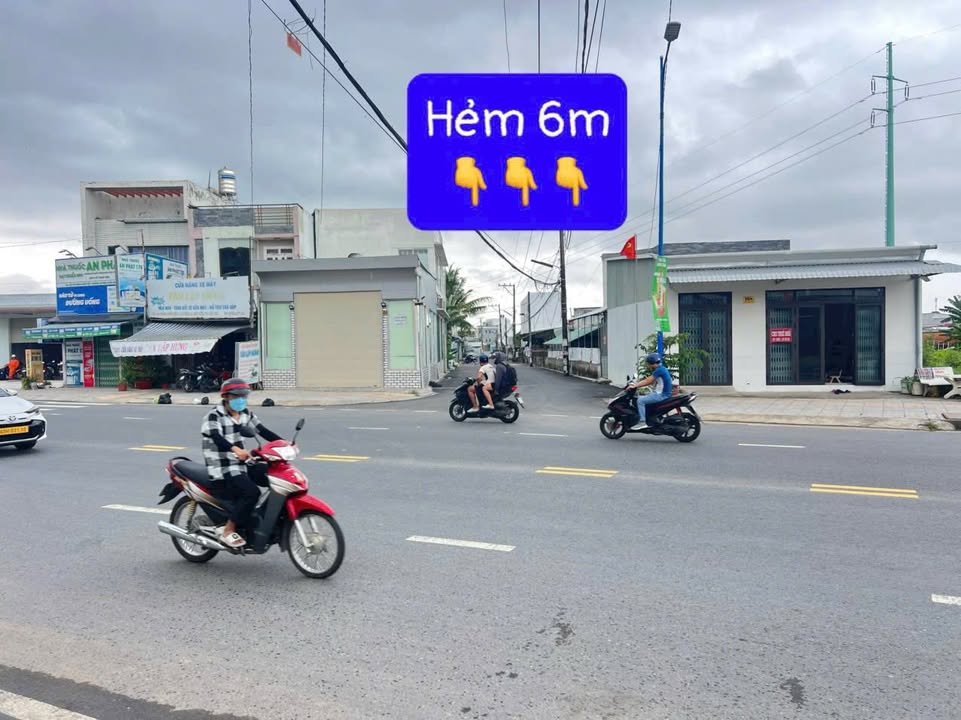 Nhà Riêng Hẻm 170 Hoàng Quốc Việt 76.5m² - Ô tô vào tận nhà!