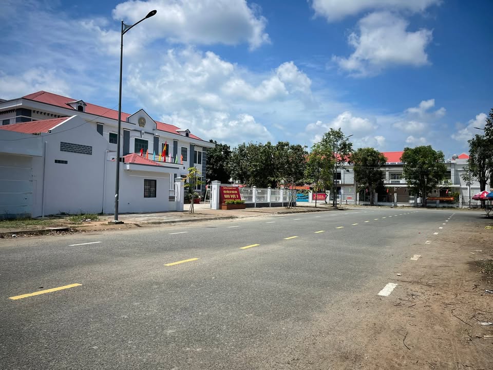 Đất Nền Nghỉ Dưỡng Trung Tâm Phong Điền, Cần Thơ - 2724m² Sổ Hồng Sẵn Sàng