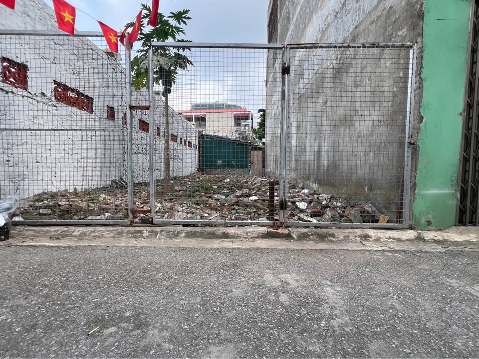 Nhà Chu Huy Mân Long Biên 60m² 9.58 tỷ - Ô tô tránh view hồ