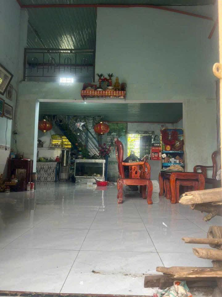 Nhà Long Phước Thủ Đức 80m² giá 1.25 tỷ - Vị trí đẹp giá tốt hiếm có!