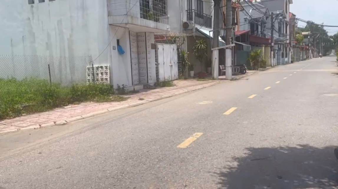 Đất nền Đa Tốn Gia Lâm 33.4m², 3.8 tỷ - Đường to ô tô tránh