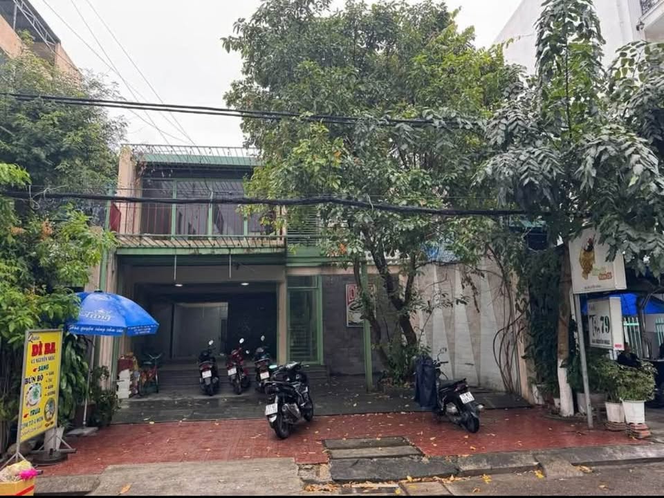 Nhà Mặt Tiền Nguyễn Nhạc 137.5m² Hướng Tây Bắc - Giá 11 Tỷ