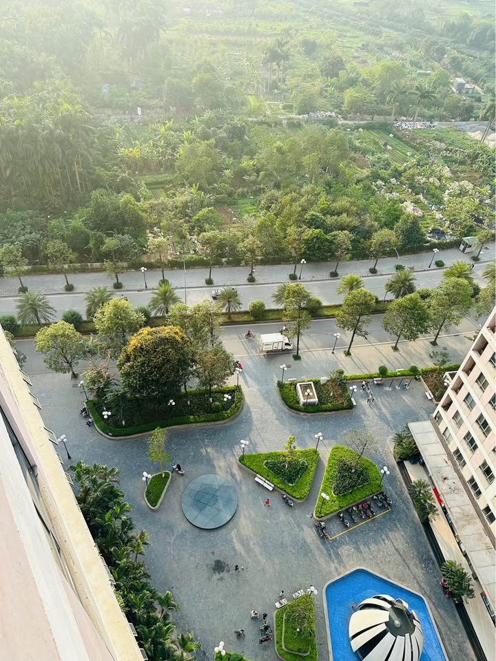 Căn hộ CC Thái Hà 70m² Đống Đa - Tầng cao thoáng mát, sổ đỏ sẵn sàng!