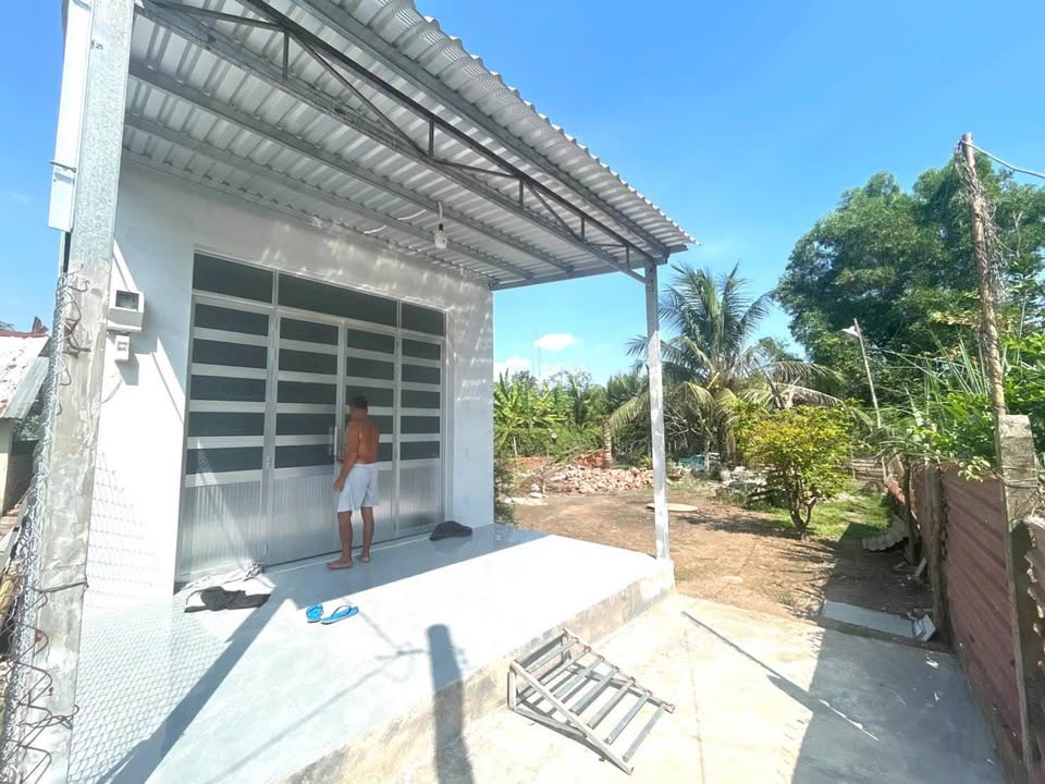 Nhà Quy Đức Bình Chánh 64m² giá 880 triệu - Ô tô vào tận nhà!