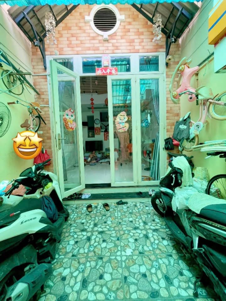 Nhà Riêng Quận 4 56m² 13.5 Triệu - Vị Trí Đẹp, Sẵn Sàng Ở Ngay!