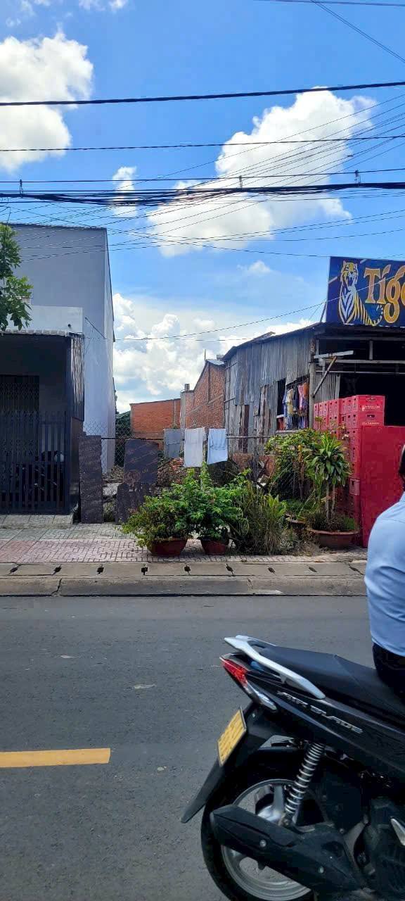 Nhà mặt tiền Hùng Vương P5 Trà Vinh 128m² 2,8 tỷ - Mặt tiền kinh doanh