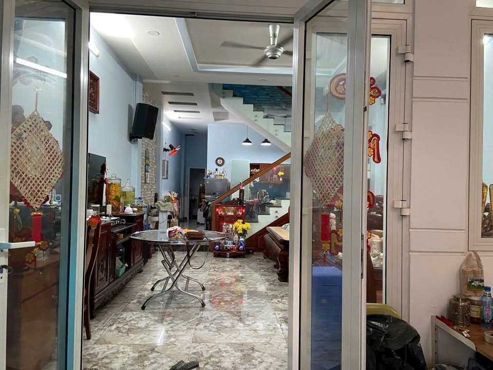 Nhà Phố Phường 16 Gò Vấp 90m² - Mặt tiền kinh doanh đắc địa!