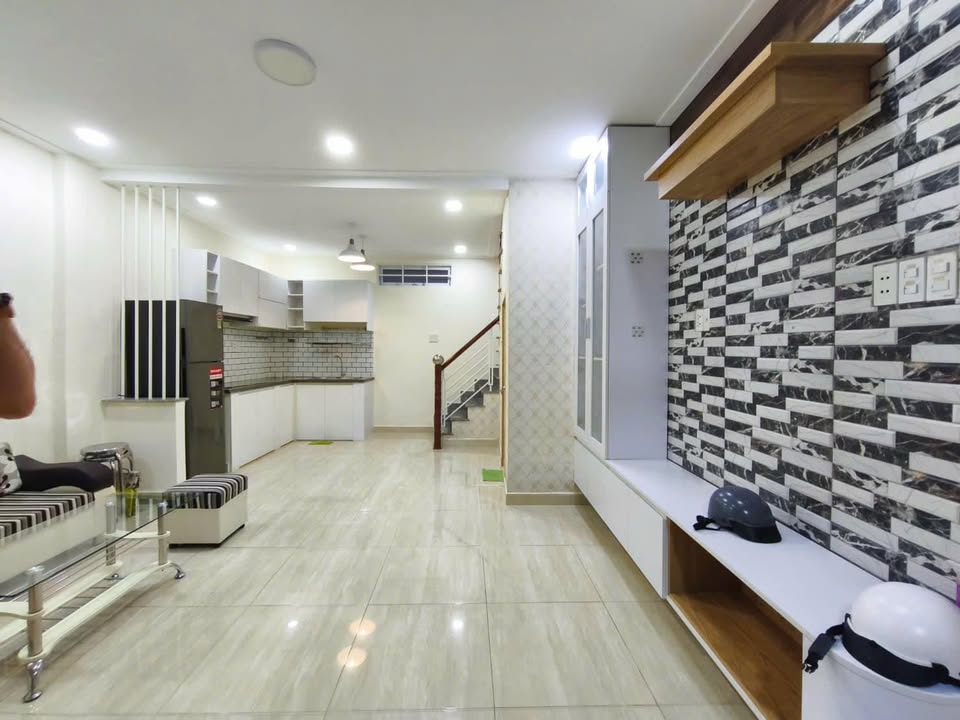 Nhà Nguyên Căn P.14 Bình Thạnh 40m² - Sẵn Sàng Ở Ngay!