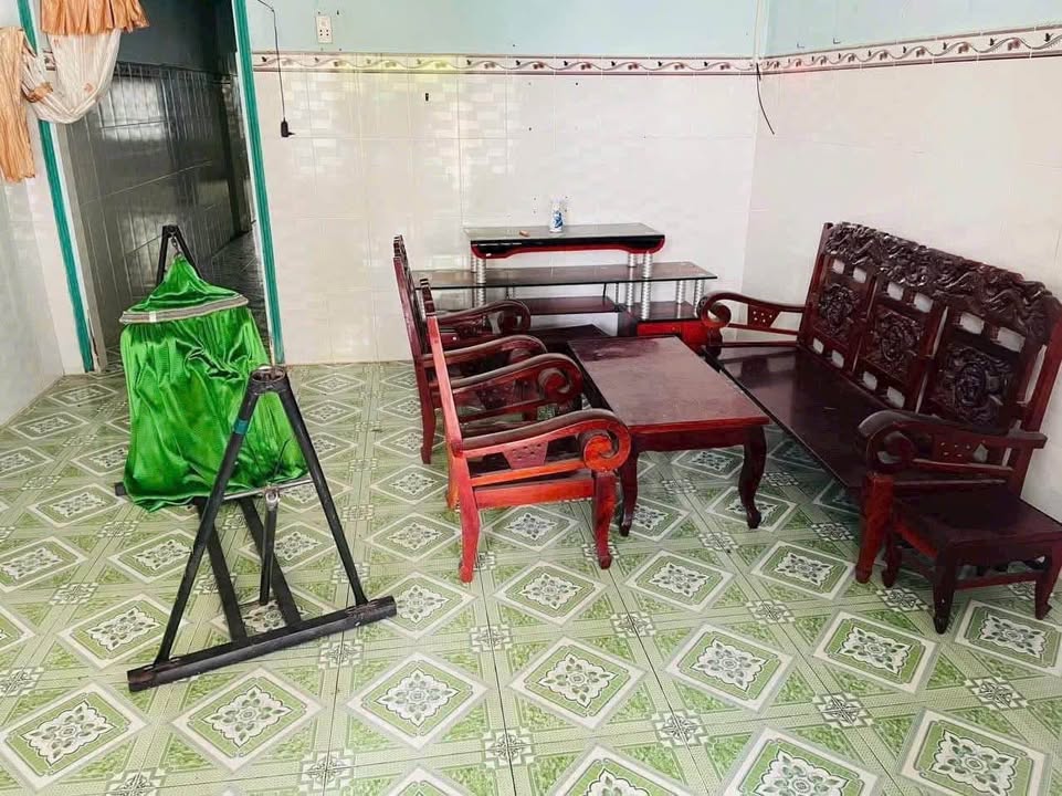 Nhà Hẻm Huỳnh Châu, Long An - 76m² Giá 1 Tỷ, Sổ Đỏ