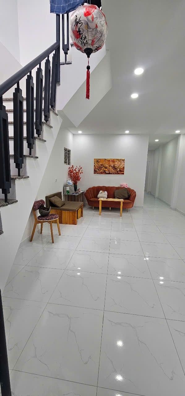 Nhà 1 Lầu 102m² Đường Thương Chánh, Phan Thiết - Hơn 1 Tỷ, 5 Phút Ra Biển