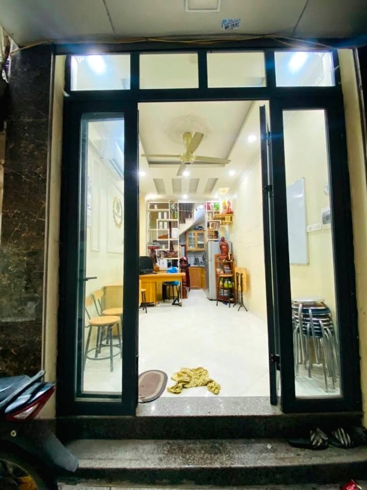 Nhà riêng Vũ Trọng Phụng Thanh Xuân 25m² 8.2 tỷ - Ô tô vào nhà