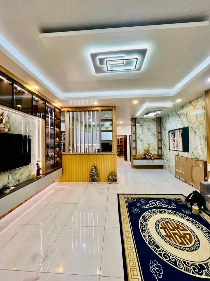 Nhà Riêng Phạm Văn Chí Quận 6 103m² - Ô tô vào tận nhà!