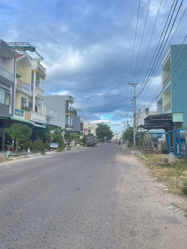 Đất nền Quy Nhơn 93m² 4.3 tỷ - Vị trí đắc địa, View công viên!