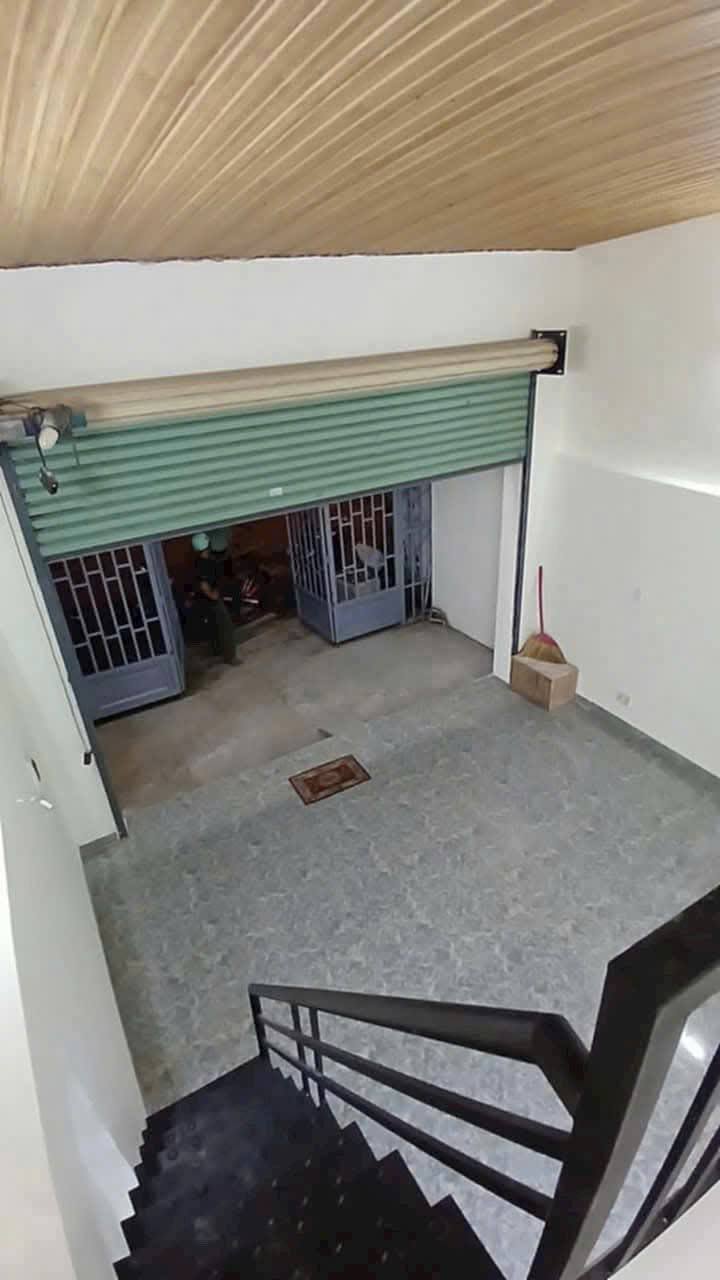 Nhà nguyên căn Hóc Môn 50m² giá 5 triệu - Sẵn sàng ở ngay!