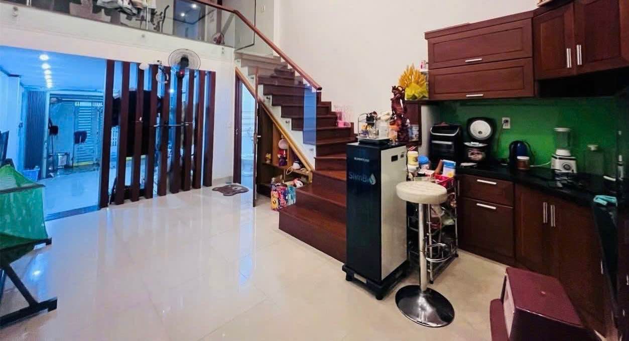 Nhà nguyên căn Hùng Vương 6 triệu/tháng - Sẵn sàng ở ngay