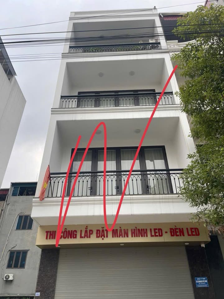 Nhà riêng 4 tầng Nguyễn Quyền, Bắc Ninh 30 triệu/tháng - Vị trí đẹp