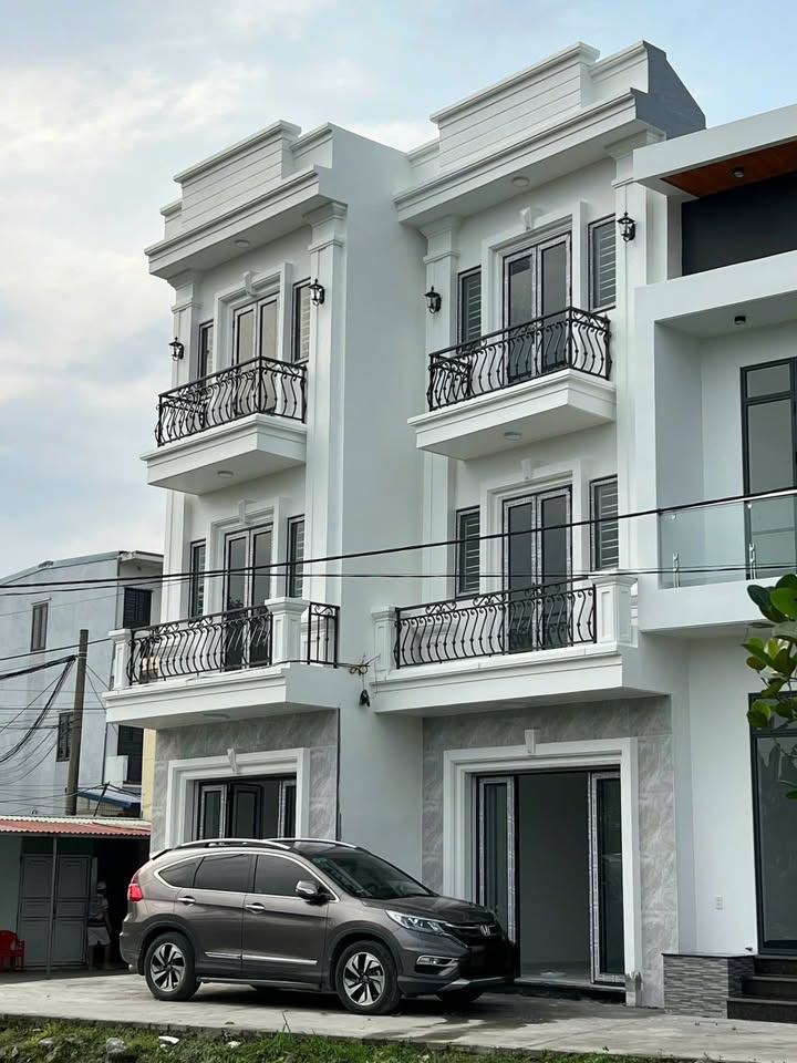 Nhà riêng Kiến An 50m² - Ô tô vào tận nhà, giá chỉ từ 2 tỷ XX triệu!