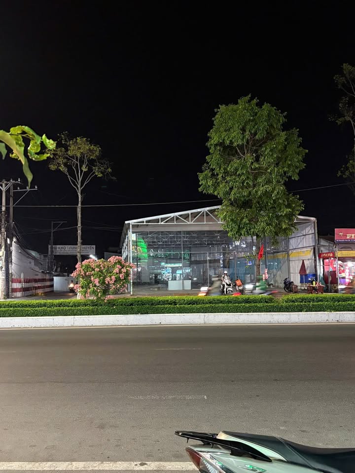 Mặt Bằng Mặt Tiền Nguyễn Văn Cừ Cần Thơ 312m² - Mặt tiền kinh doanh