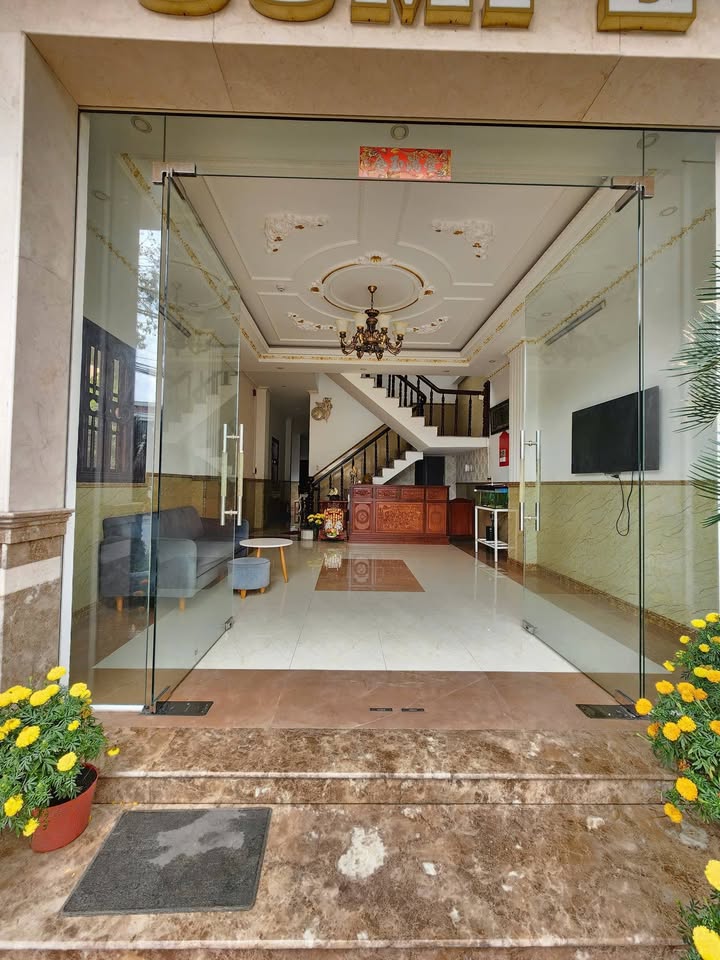 Nhà Nghỉ Mặt Tiền Trần Hưng Đạo Cần Thơ 400m² - Dòng Tiền Ổn Định