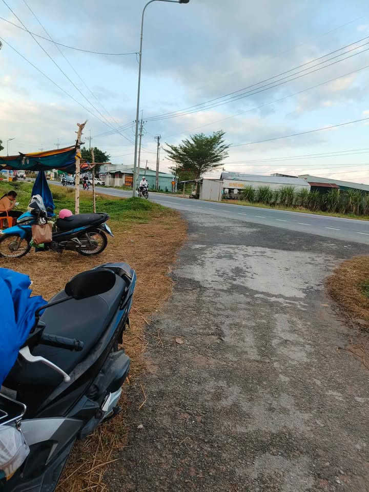 Đất nền Xã Phú Lợi, Thanh Bình 150m² giá 310 triệu - Sổ hồng chính chủ!