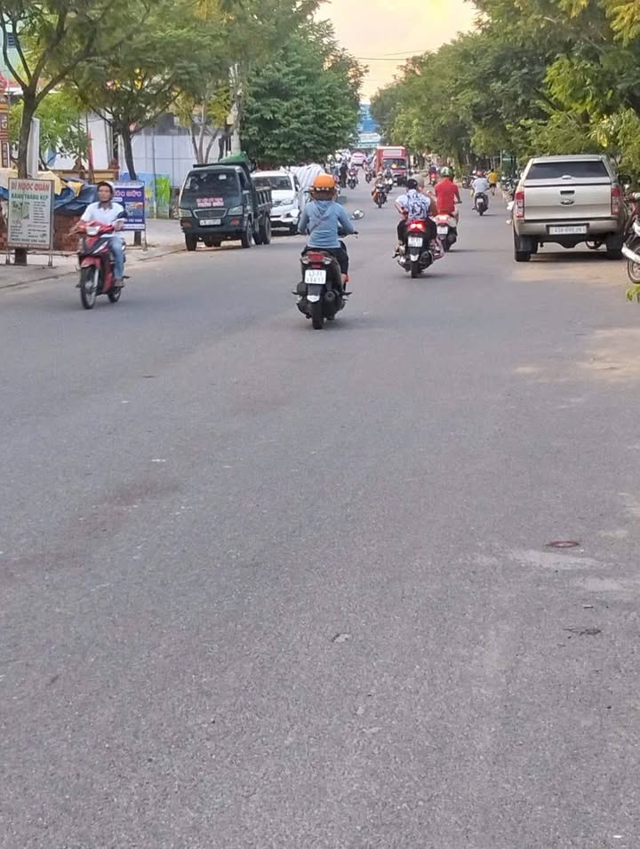 Đất Mặt Tiền Đà Sơn 1 Liên Chiểu 100m² Giá 5 Tỷ - Vị Trí Đắc Địa!