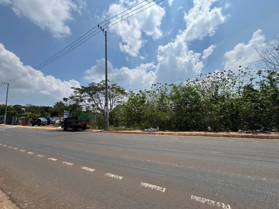 Đất nền Mai Thị Lựu, Buôn Ma Thuột 760m² - Đường to ô tô