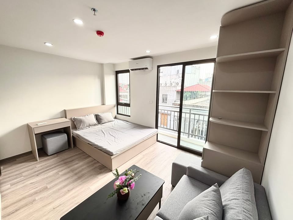 Nhà riêng Yên Hòa Cầu Giấy 6-7 triệu - Full nội thất, ban công thoáng!