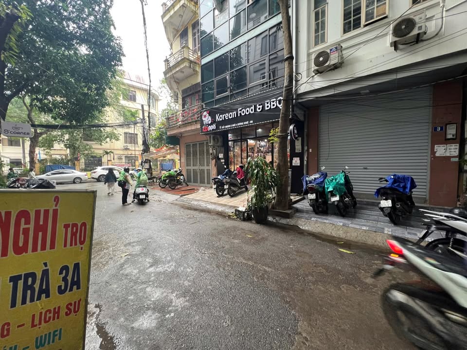 Thuê Nhà Dương Khuê 200m² - Vị Trí Đắc Địa Kinh Doanh Ngay!