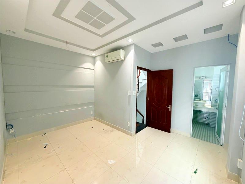 Nhà Quận 3 Lê Văn Sỹ 46m² giá 12 tỷ - Hẻm ô tô vào tận nhà!