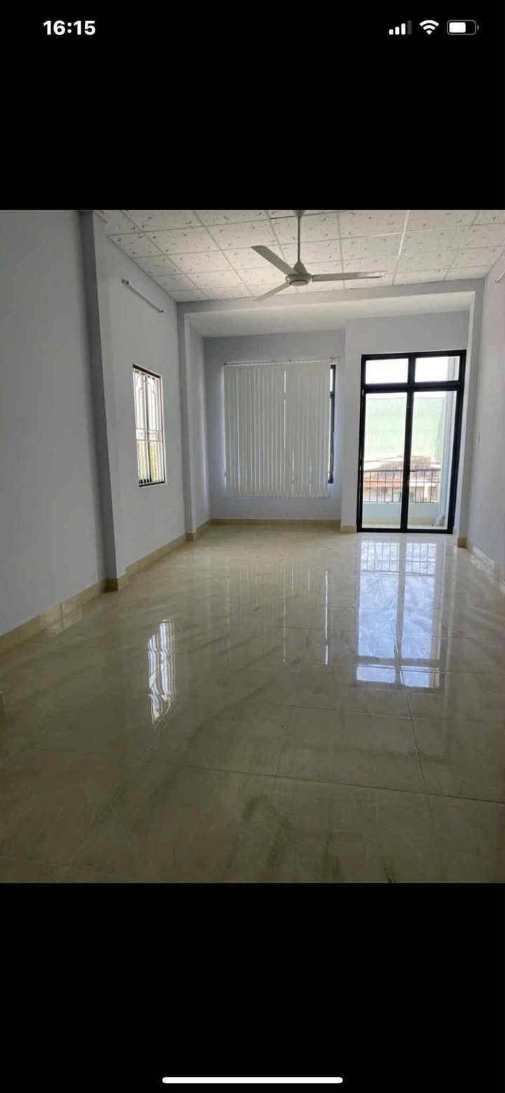 Nhà Mặt Tiền Lý Thường Kiệt, Quy Nhơn 64m² - Mặt tiền kinh doanh sầm uất!