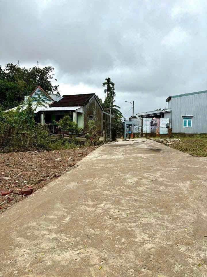 Đất Nền La Bông - 112m² - Gần UBND Hòa Tiến - Giá 1.29 Tỷ