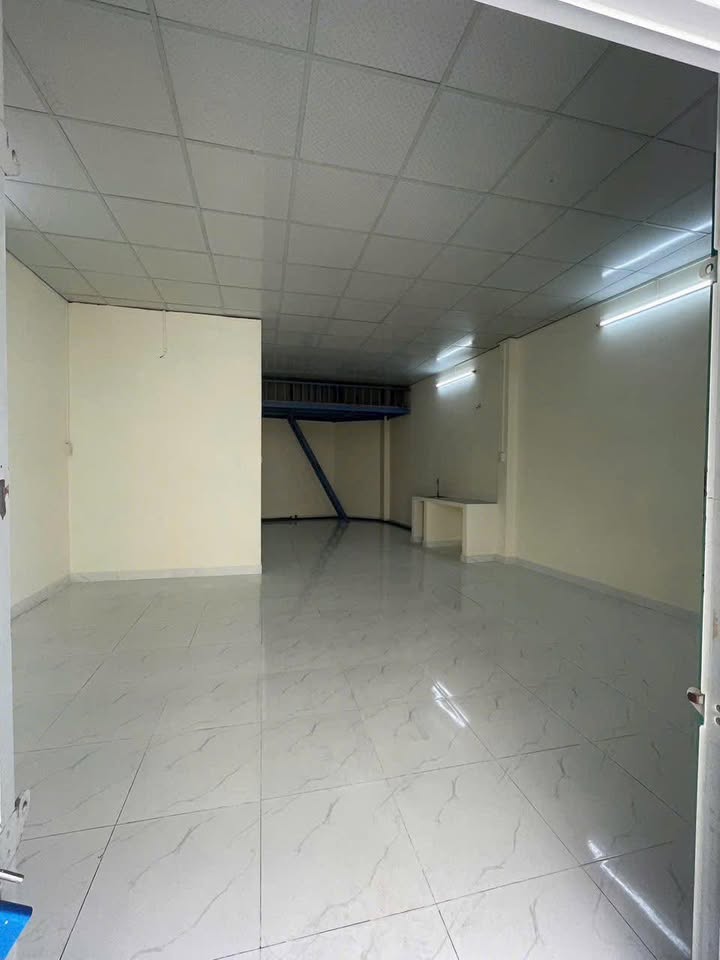 Nhà 3 Tấm Lê Đại Hành, Quận 11 - 60m², Giá 7.5 Tỷ, Sát Q10