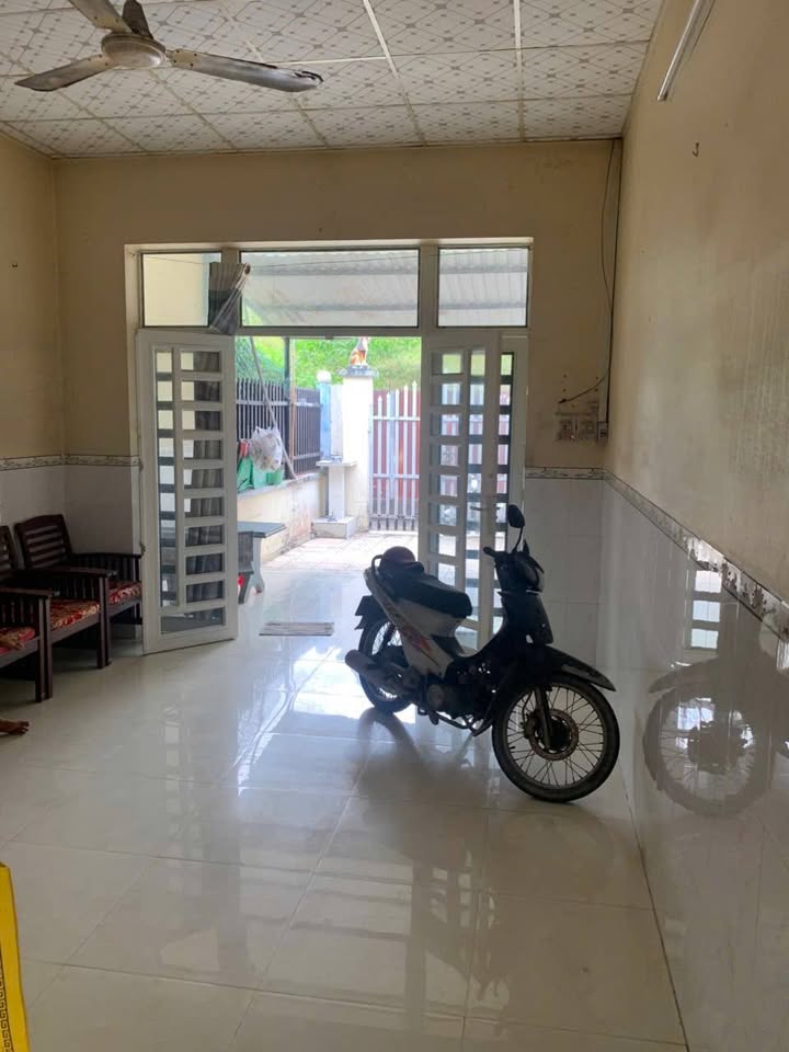 Nhà riêng Lái Thiêu, Thuận An 118m² - Ô tô tận sân, dọn vào ở ngay!