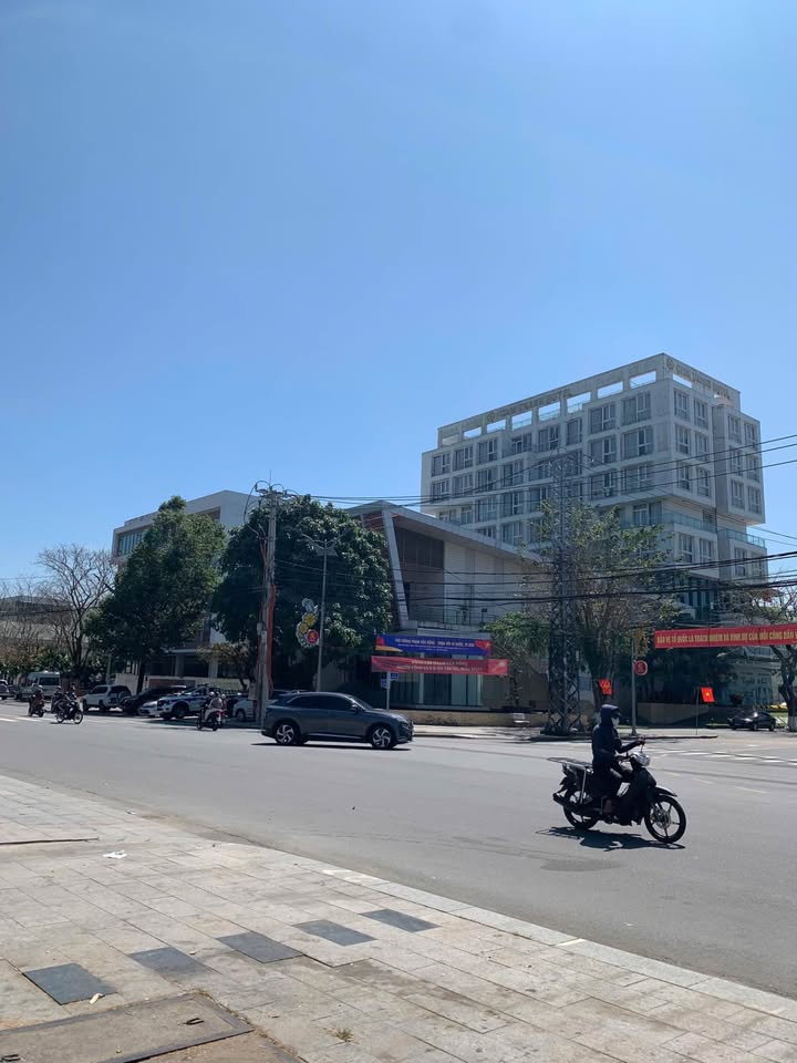 Lô đất Quảng Ngãi 172m² giá 3.1 tỷ - Sổ đỏ chính chủ